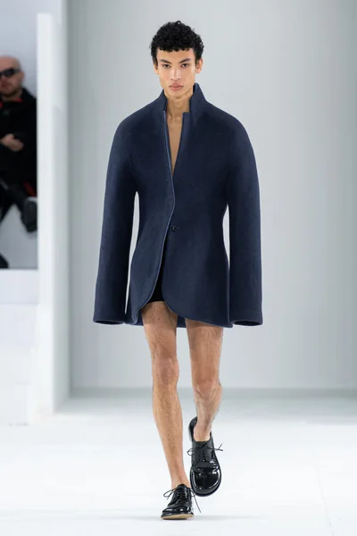 Look 38